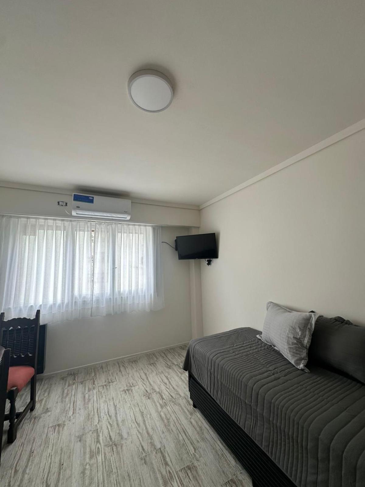Palacio Brown Apartment